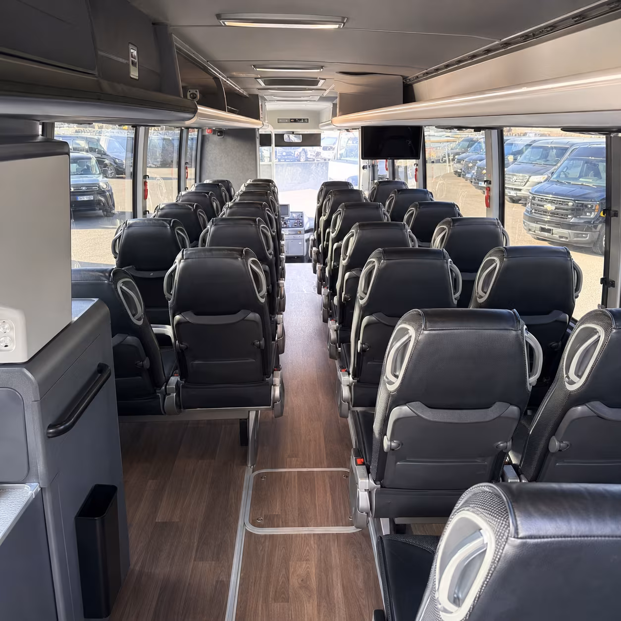 lansing charter bus rental
